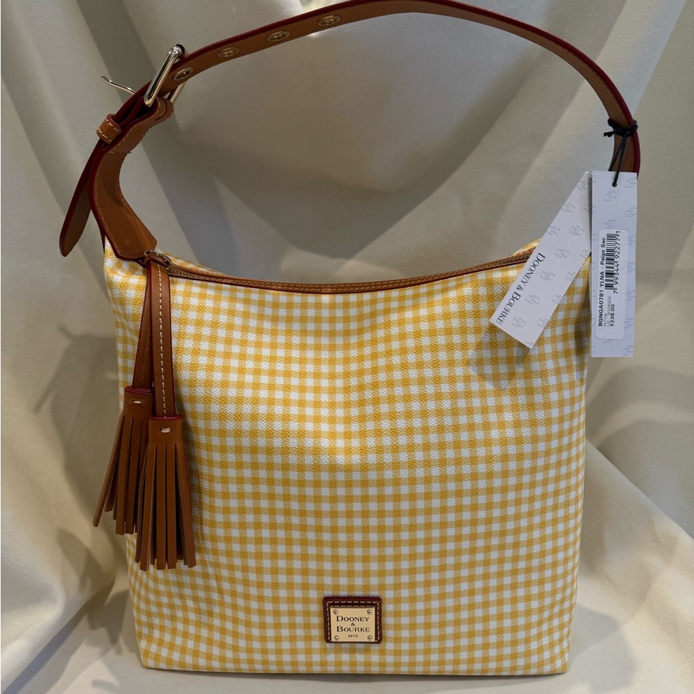 Dooney & Bourke Shoulder Handbag